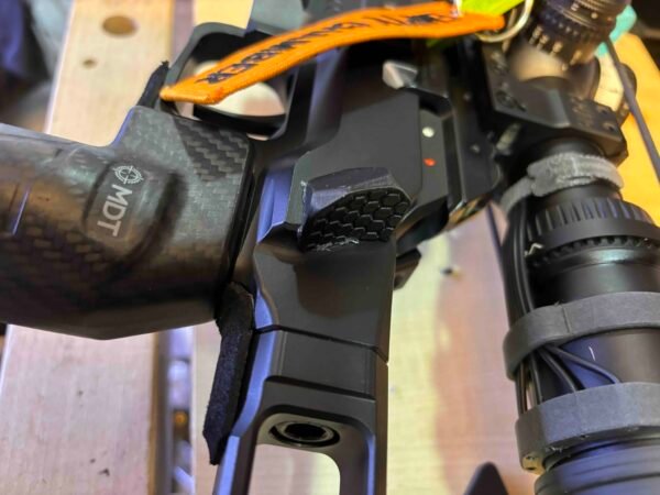 Thumb rest for the MDT ACC chassis V1 (stick on) - Image 9