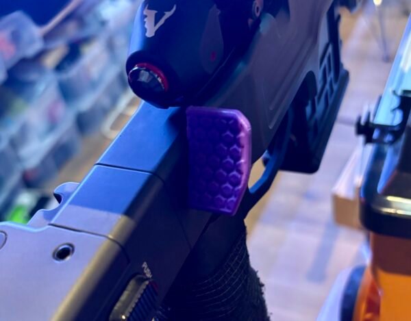 Thumb rest for the Victrix chassis M-LOK - Image 9